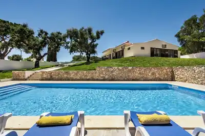 Image de Maison de vacances privée avec Wifi, climatisation, piscine privée, Tv, terrasse, parking