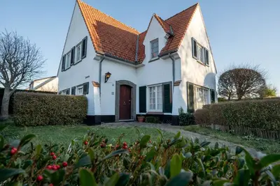 Image de Belle maison de vacances privée avec bain à remous, Wifi, Tv, terrasse et parking