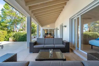 Image de Belle maison de vacances avec Wifi, climatisation, piscine privée, Tv, patio et parking