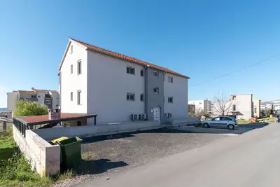 Image de Joli appartement pour 6 personnes avec climatisation, Wifi, Tv et balcon