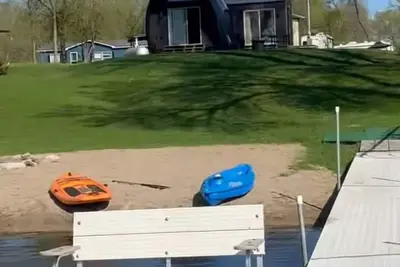 Image de Timber Arch - Unique Lake Gem ~ Yard ~ Kayak/Board