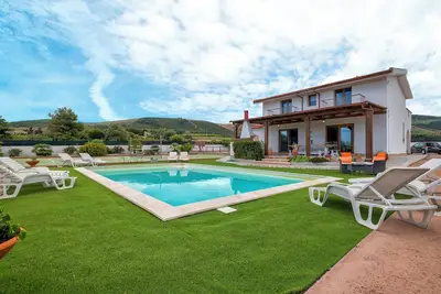 Image de Villa Della Felicita'' avec piscine privée, Wi-Fi et climatisation