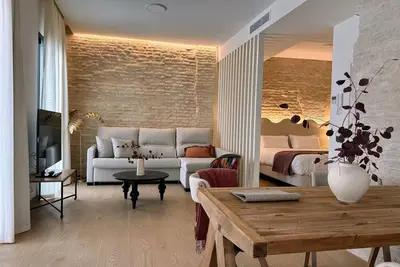 Image de Redes Royale Apartments ·2a· by Misterhost