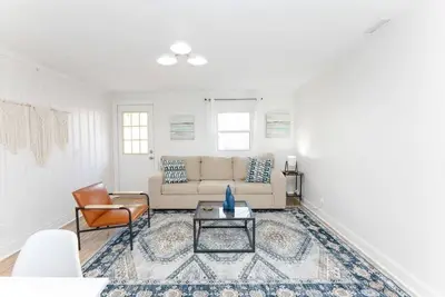 Image de Willoughby Spit Sojourn | Beach Side | 2 Br