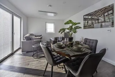 Image de Modern 2 Bedroom Apartment in Ashford w Balcony