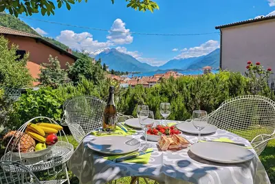 Image de Pianoforte holiday flat with lake view