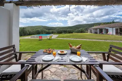 Image de Burro Ville - Spacious Houses w/ Pool