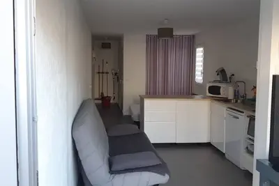 Image de Appartement climatisé proche de la mer avec Wifi