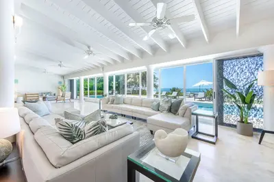 Image de Villa Mora: Ocean Estate w/ Pool, Spa, Reef Protected Beach + Outdoor Kitchen