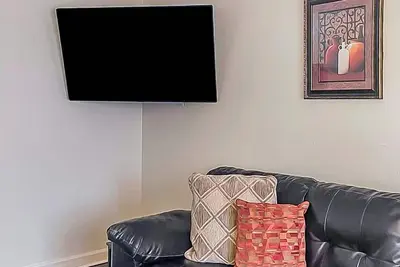 Image de Cozy 2 Bedroom in Ensley Close to DTown and Quiet!