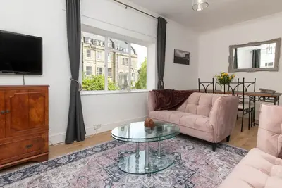 Image de Pass the Keys | Central 3 bedroom house with parking