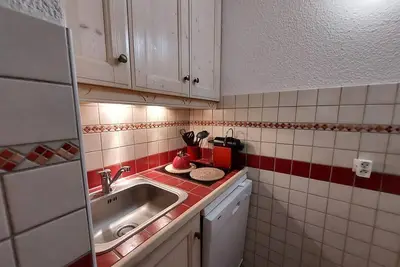 Image de Pied des pistes de ski, 2ème étage, vue pistes de ski, balcon, télévision, casier à ski, 27m²