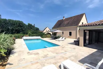 Image de Villa Poujol en Dordogne, près de Sarlat, piscine chauffée