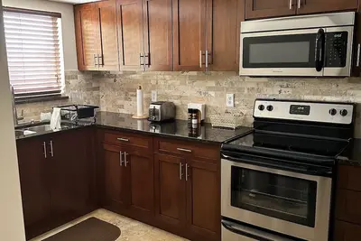 Image de Condo close to beach and historic downtown Venice shopping/restaurant districts