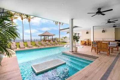 Image de Casa Natalia: Luxurious Oceanfront Villa with Housekeeping and Concierge