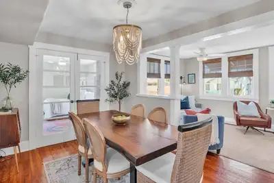 Image de The Olive Branch – 5★ Historic Bungalow Walkable + Stylish + Family-Friendly