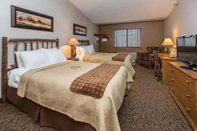 Image de Deluxe 2 Queen, Complimentary Hot Breakfast, Stoney Creek Onalaska
