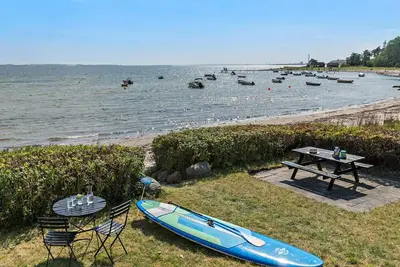 Image de Maison de 2 chambres en bord de mer à.