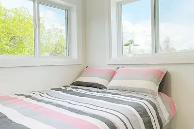 Image de Luxurious & Bright 3bd House Near Ubc, Beach and Dt