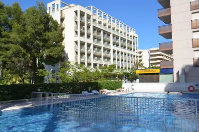 Image de Bel appartement pour 4 personnes avec piscine, climatisation, Wifi, Tv et terrasse