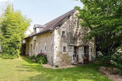 Image de Gîte de charme avec terrasse, proche circuit 24h et zoo de la Flèche, idéal pour 4 pers.