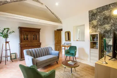 Image de Chai de charme avec jacuzzi privatif, jardin clos et WiFi