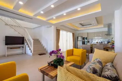 Image de Alanti Villa close to Bangtao beach and bars!