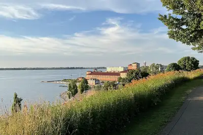 Image de Bayview Home in Heart of Downtown