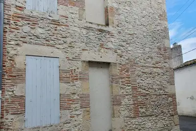 Image de Belle maison de ville en pierre entièrement rénovée