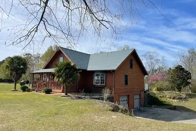 Image de Beautiful Creek-front Cabin convenient to Greenville and Kinston