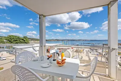 Image de Agréable appartement pour 5 personnes avec piscine, Tv, balcon, animaux admis et parking