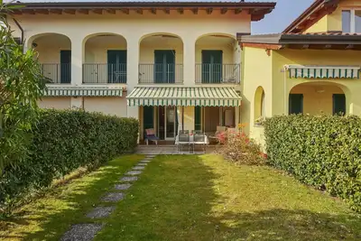 Image de Joli appartement pour 4 personnes avec Wifi, piscine, Tv, animaux admis et parking