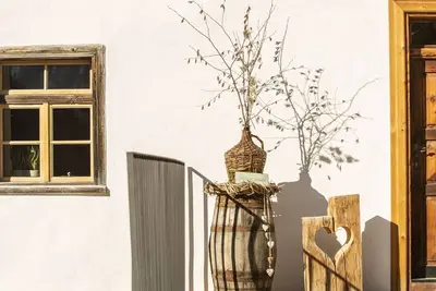 Image de Joli appartement dans une maison de vacances pour 3 personnes avec Wifi, patio et parking