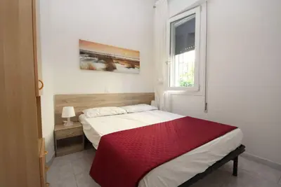 Image de Bel appartement pour 6 personnes avec climatisation, Wifi, Tv, patio et animaux admis