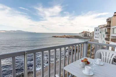 Image de Confortable appartement pour 2 personnes avec Tv et balcon