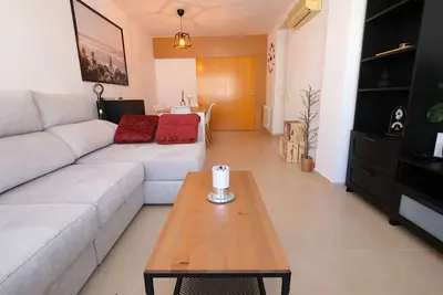 Image de Confortable appartement pour 5 personnes avec climatisation, Wifi, Tv, balcon et parking