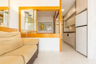 Bel appartement pour 4 personnes avec piscine, Tv et terrasse