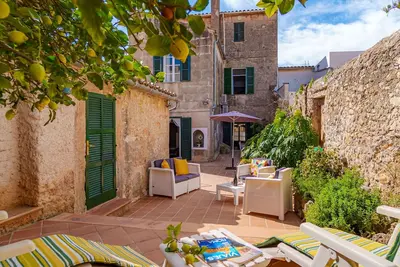 Image de Merveilleuse maison de vacances privée pour 6 personnes avec climatisation, Wifi, Tv et patio