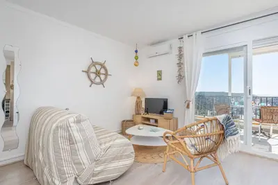 Image de Joli appartement pour 4 personnes avec climatisation, Wifi, Tv et terrasse