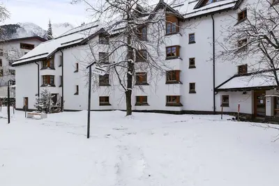 Image de Bel appartement pour 4 personnes avec piscine, Tv et balcon