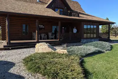 Image de Bear Lodge cozy is a 3 bedroom cabin located @ Golf Course at Devil's Tower.