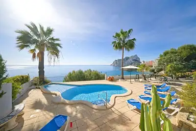 Belle maison de vacances privée avec piscine privée, Wifi, climatisation, Tv, terrasse et parking