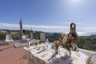 Image de Joli appartement pour 6 personnes avec Wifi, terrasse, animaux admis et parking