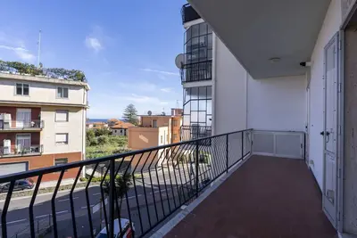 Image de Agréable appartement avec Wifi, climatisation, Tv, balcon, animaux admis et parking