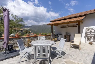 Image de Magnifique maison de vacances privée avec Wifi, patio, animaux admis, vue panoramique et parking