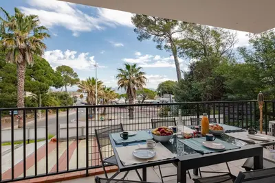 Image de Bel appartement pour 6 personnes avec climatisation, Wifi, Tv et terrasse