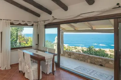 Image de Magnifique maison de vacances privée pour 6 personnes avec climatisation, Tv, terrasse et parking