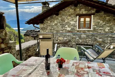Image de Belle maison de vacances privée pour 3 personnes avec Wifi, Tv, terrasse, animaux admis et parking