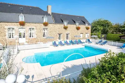 Image de Belle maison de vacances privée avec Wifi, piscine, Tv, terrasse et parking