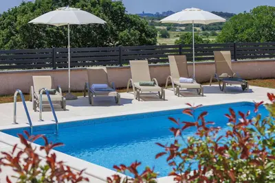 Image de Maison de vacances privée avec climatisation, Wifi, piscine privée, Tv, terrasse, vue panoramique